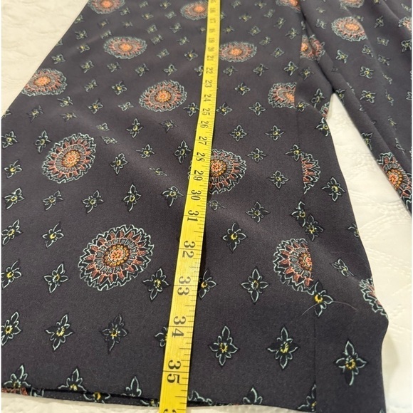 Loft Navy Paisley print V Neck, Sleeveless Wide Leg Jumpsuit. Size L - Picture 7 of 11